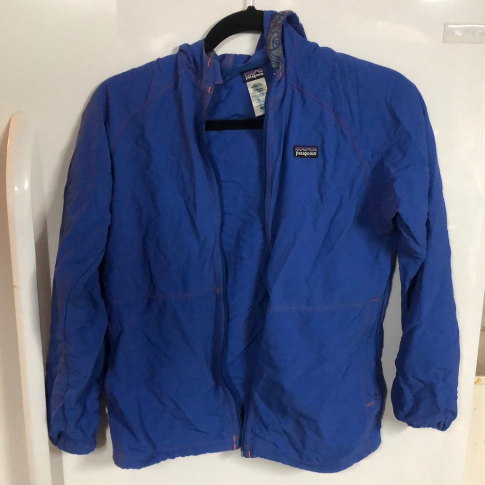 Patagonia Boys large (12) blue light weight jacket